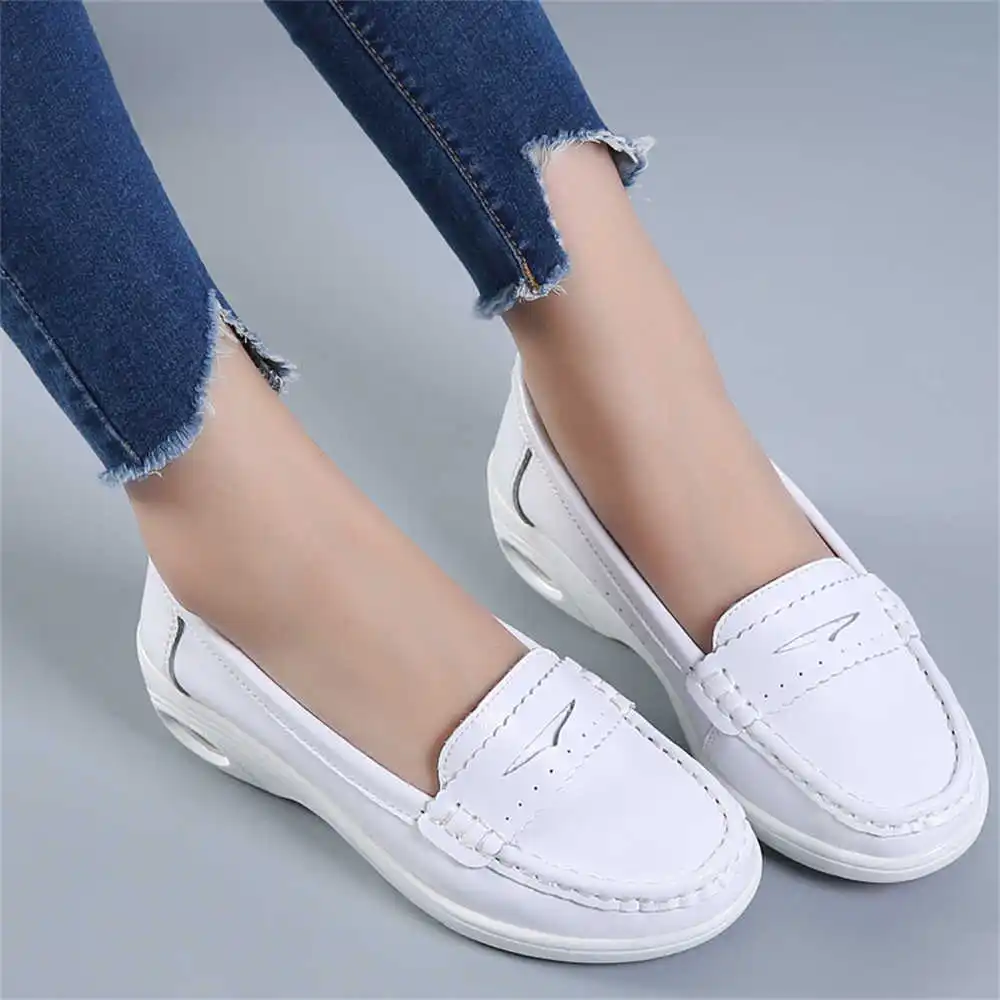 Thick Sole Slipon White Traine - Wedding Supply Resale avaliação e preço